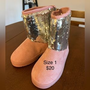 Girls pink Bebe boots